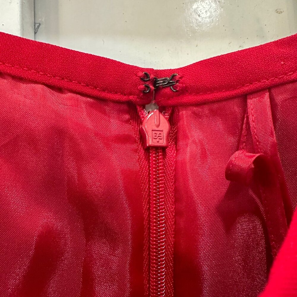 ✨Kasper Sz 8 Women's Pencil formal lined Skirt Knee Length Lined Pleated Red - Picture 7 of 7